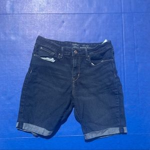 Levi’s Bermuda shorts